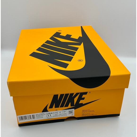 Air Jordan 1 Retro High OG Yellow Toe Taxi Sz 12 #113 - Picture 8 of 9